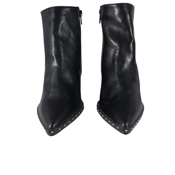 NWOT! QUPID! BLACK VEGAN LEATHER ANKLE BOOTS W/GOLD MICRO STUDDED TOE! SZ 5.5M - Picture 5 of 10